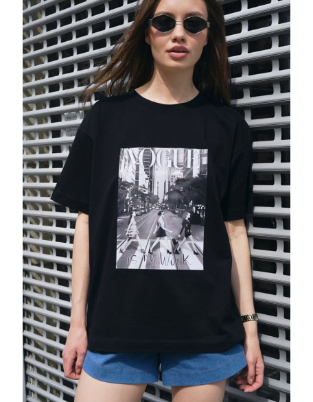 Футболка Vogue is my Work 