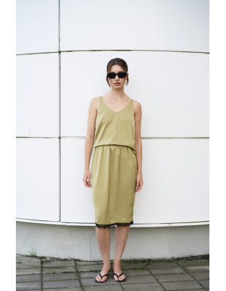 Юбка миди с кружевом олива