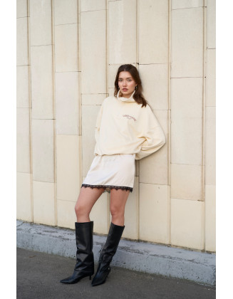 Юбка мини с кружевом сливочная