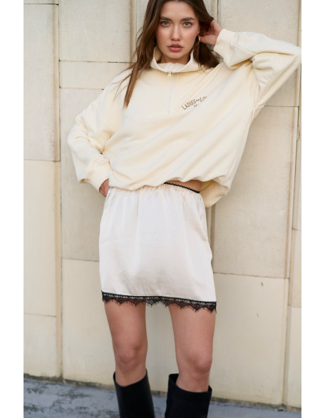 Юбка мини с кружевом 