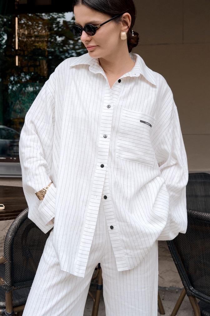 Рубашка в полоску молочная