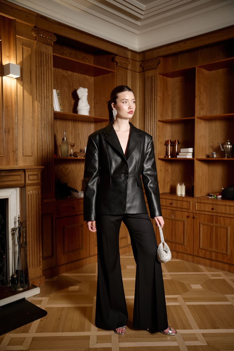 Брюки клеш черные