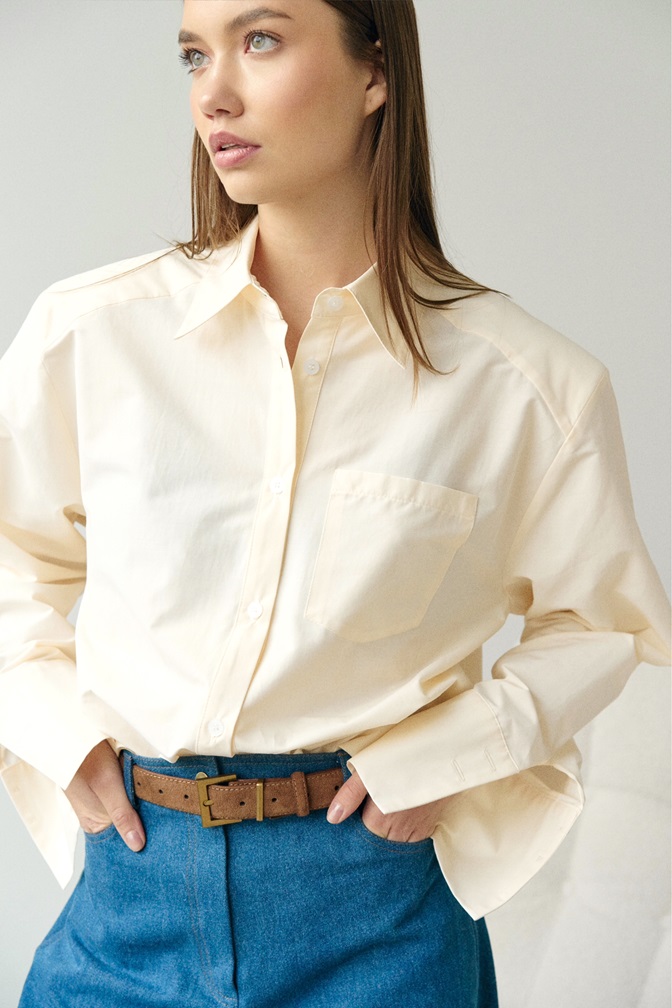Рубашка с плечом сливочная