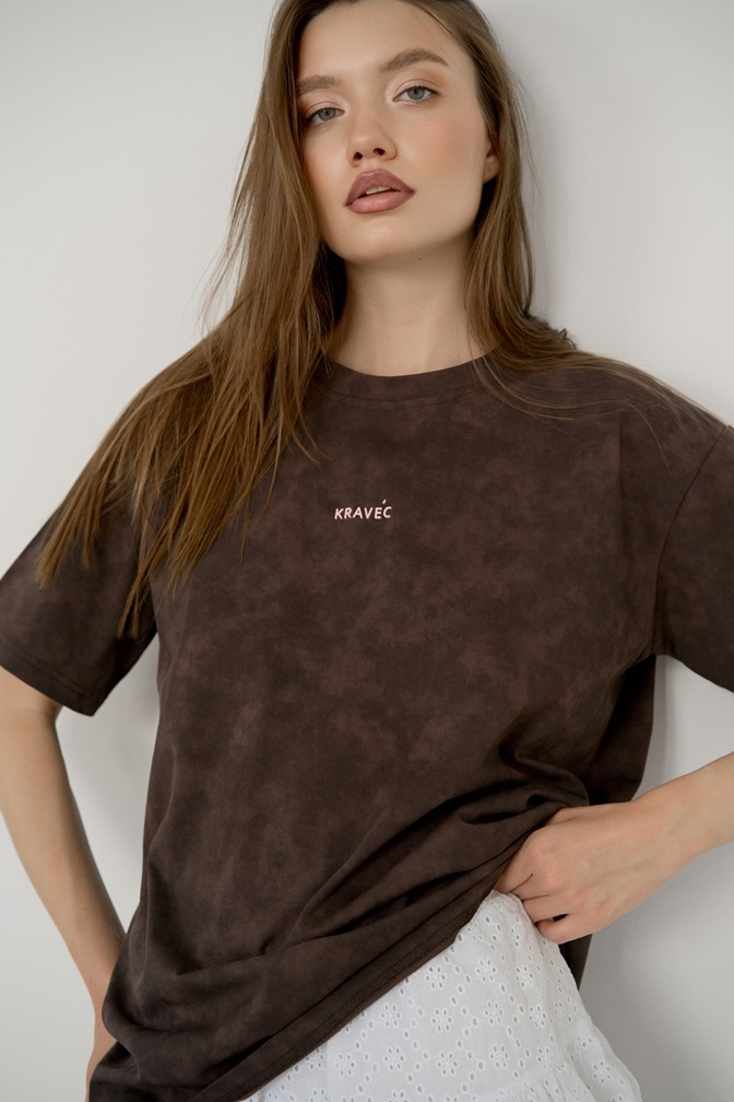 Футболка с резиновым лого шоколад