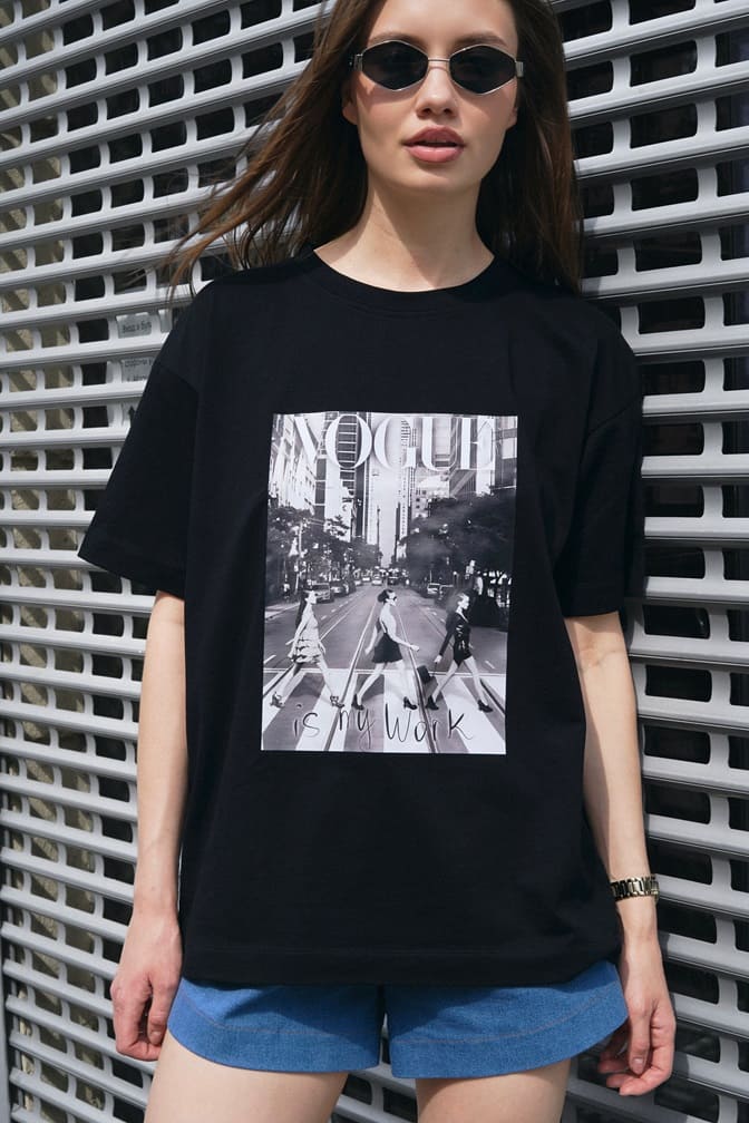 Футболка Vogue is my Work черная