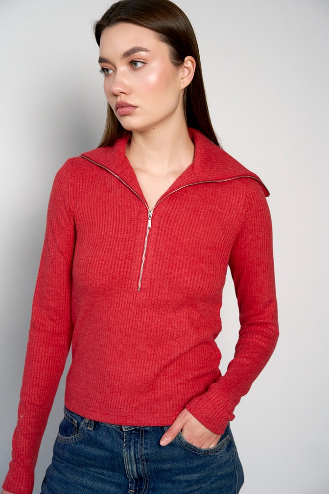 Лонгслив на молнии красный